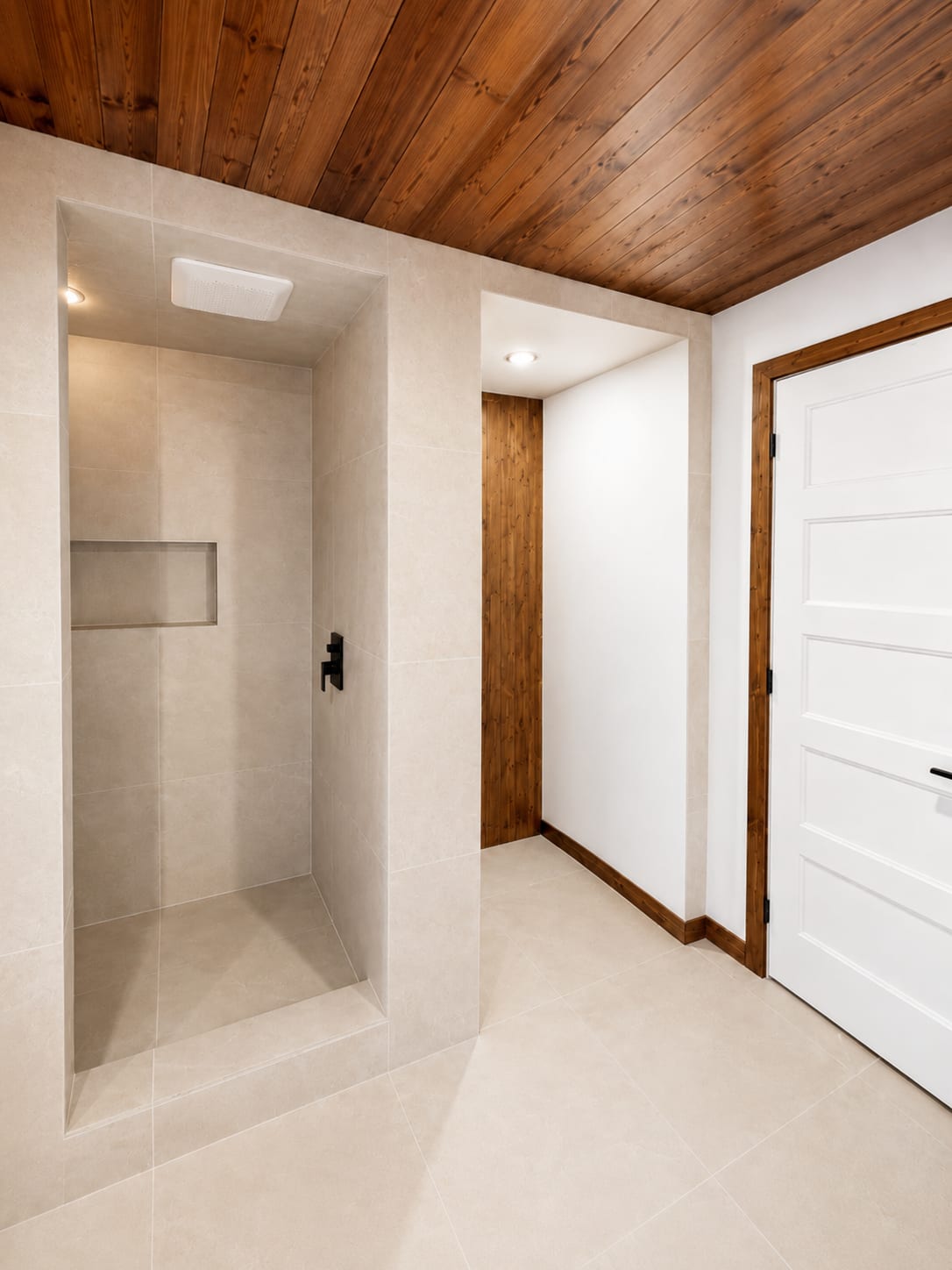 D'une piece de rangement a une salle de bain de reve